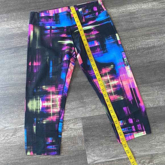Calvin Klein Performance multicoloured abstract crop leggings yoga workout - Picture 3 of 10